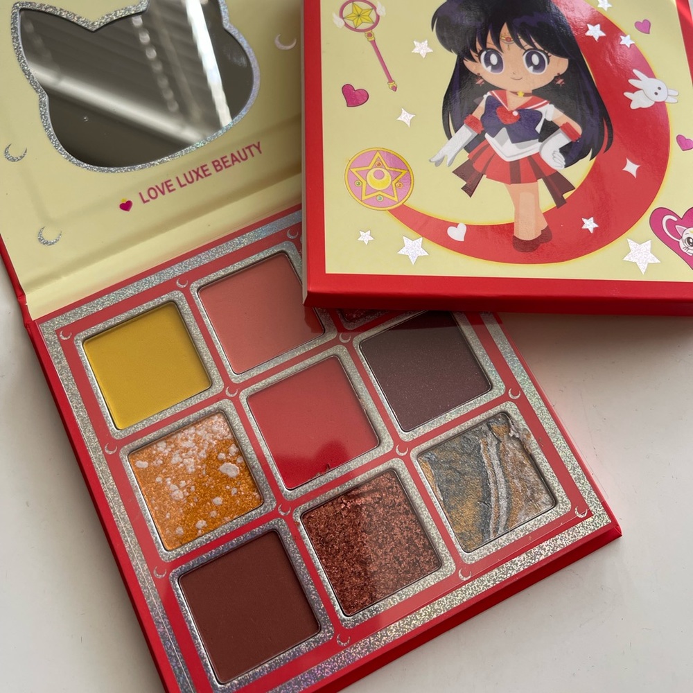 COPY - Brand new Sailor mars eyeshadow palette by ULTRAMO